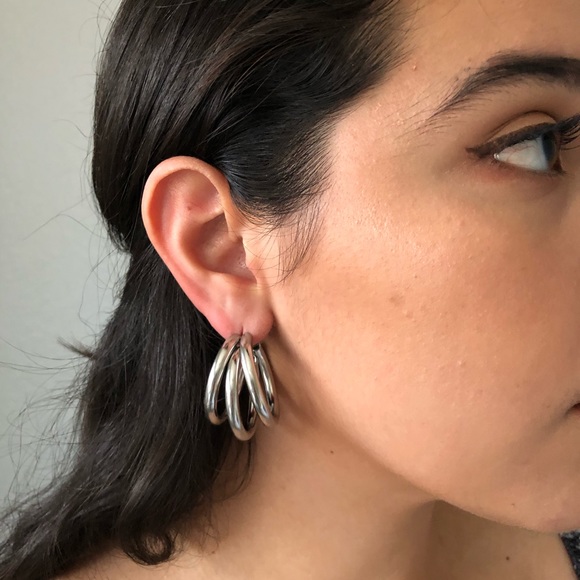 TRILLIZA Hoop Earrings in Luna/Silver 🍡 - Picture 1 of 3